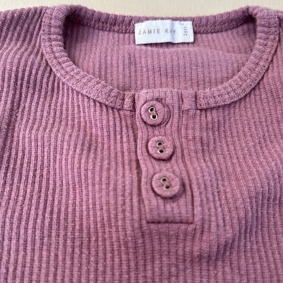 Jamie Kay essential - Picture 2 of 2